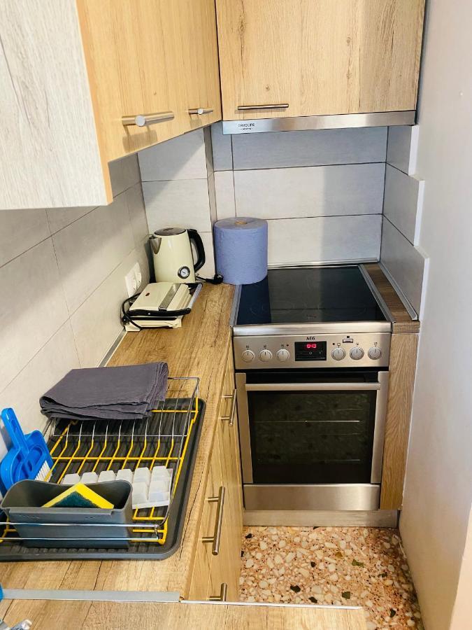 Studio 32M2 Nefitou Metaxa Athènes Extérieur photo